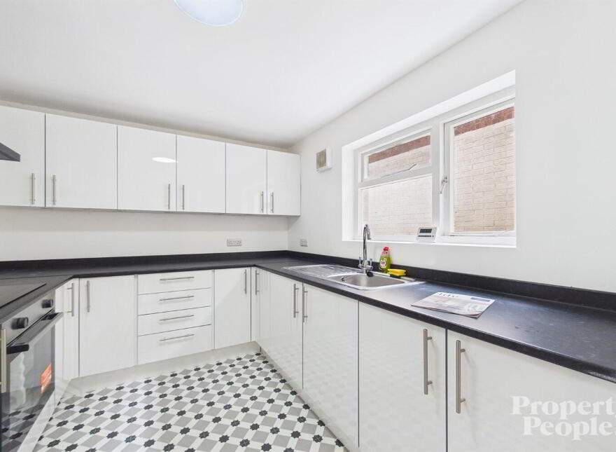 8 Harper Street, Belfast, BT5 4EN