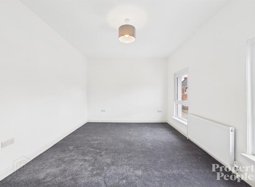 8 Harper Street, Belfast, BT5 4EN