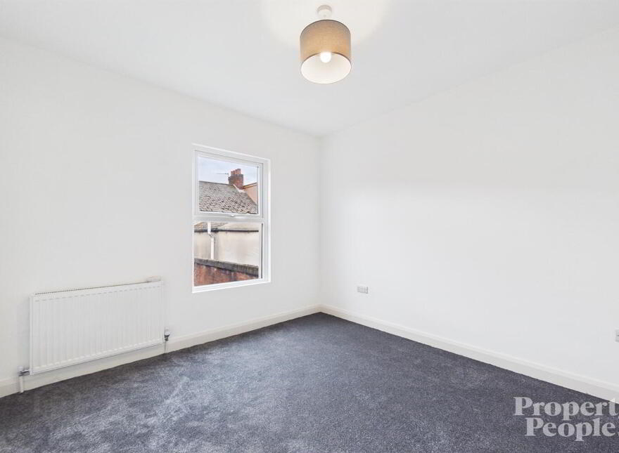 8 Harper Street, Belfast, BT5 4EN
