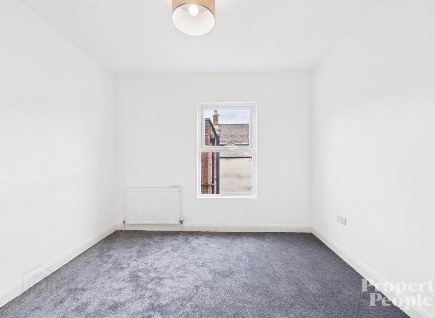 8 Harper Street, Belfast, BT5 4EN