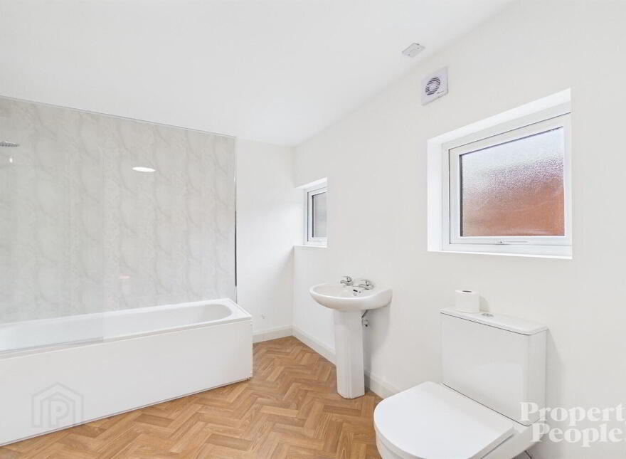 8 Harper Street, Belfast, BT5 4EN