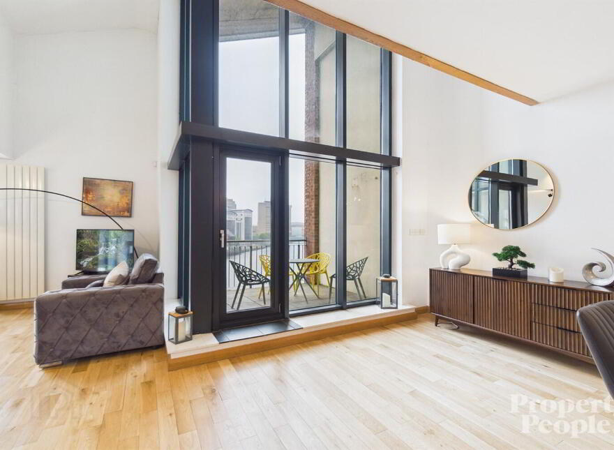 Apartment 18 Pottinger's Quay 25 Short Strand, Belfast, BT5 4AS