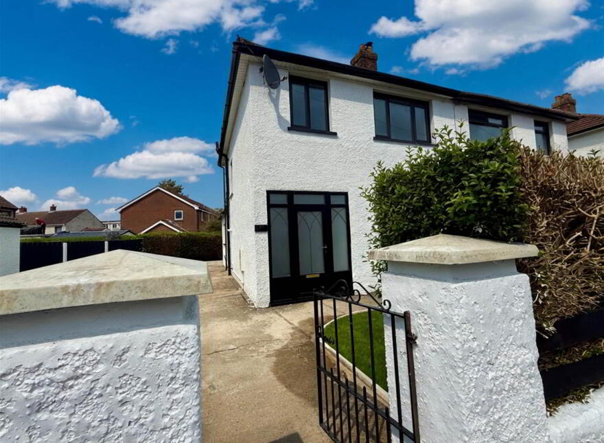 47 Stirling Gardens, Cregagh, Belfast, BT6 9JW