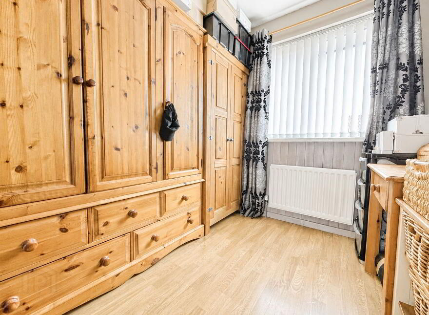 6 Hillview Road, Carrickfergus, BT38 8YW