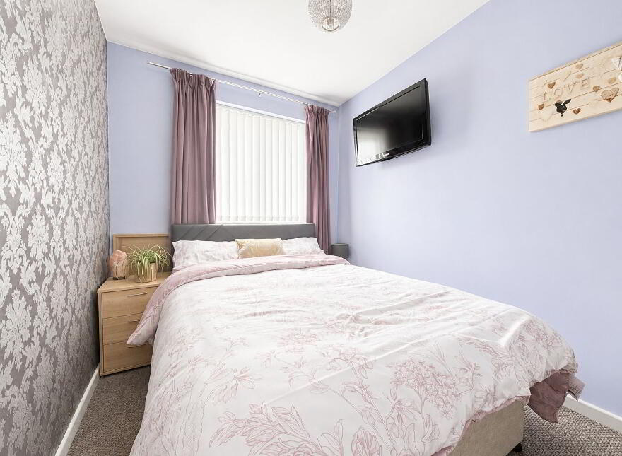 6 Hillview Road, Carrickfergus, BT38 8YW