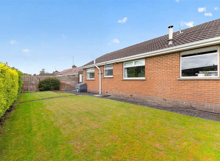40 Magheralave Park East, Lisburn, BT28 3BT