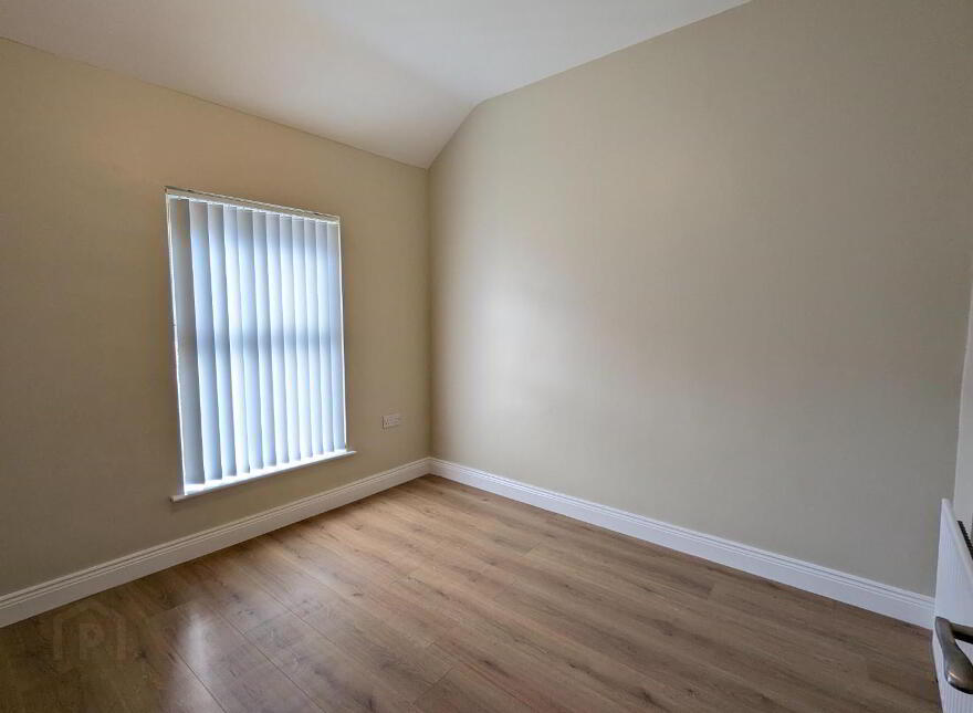 8 Valentia Place, Newcastle, BT33 0EH