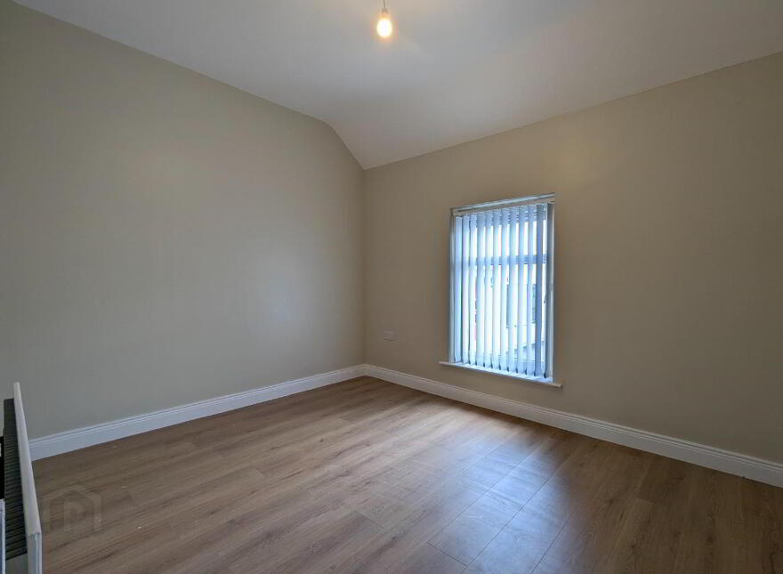 8 Valentia Place, Newcastle, BT33 0EH