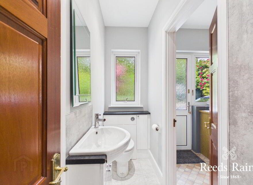 105 Lisbane Road, Saintfield, Ballynahinch, BT24 7BT