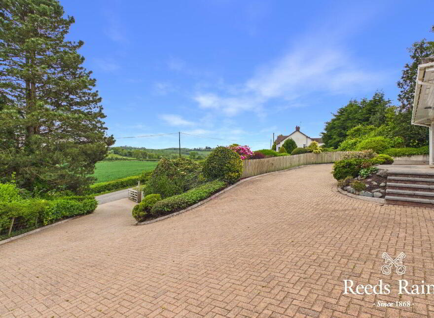 105 Lisbane Road, Saintfield, Ballynahinch, BT24 7BT