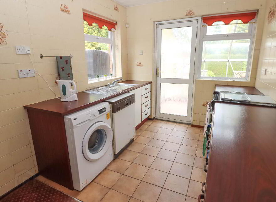 168 Comber Road, Dundonald, Belfast, BT16 2BP