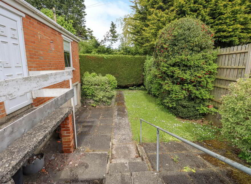 168 Comber Road, Dundonald, Belfast, BT16 2BP