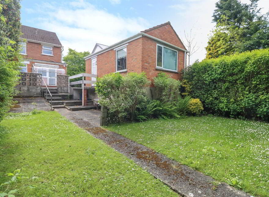 168 Comber Road, Dundonald, Belfast, BT16 2BP
