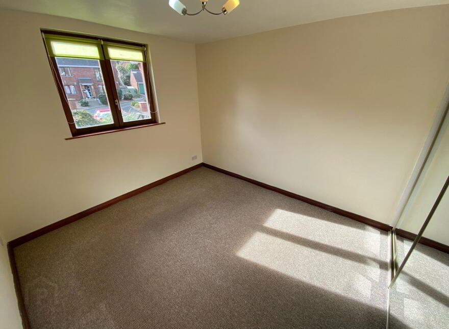 10 The Pines, Culcavy Road, Hillsborough, BT26 6NT