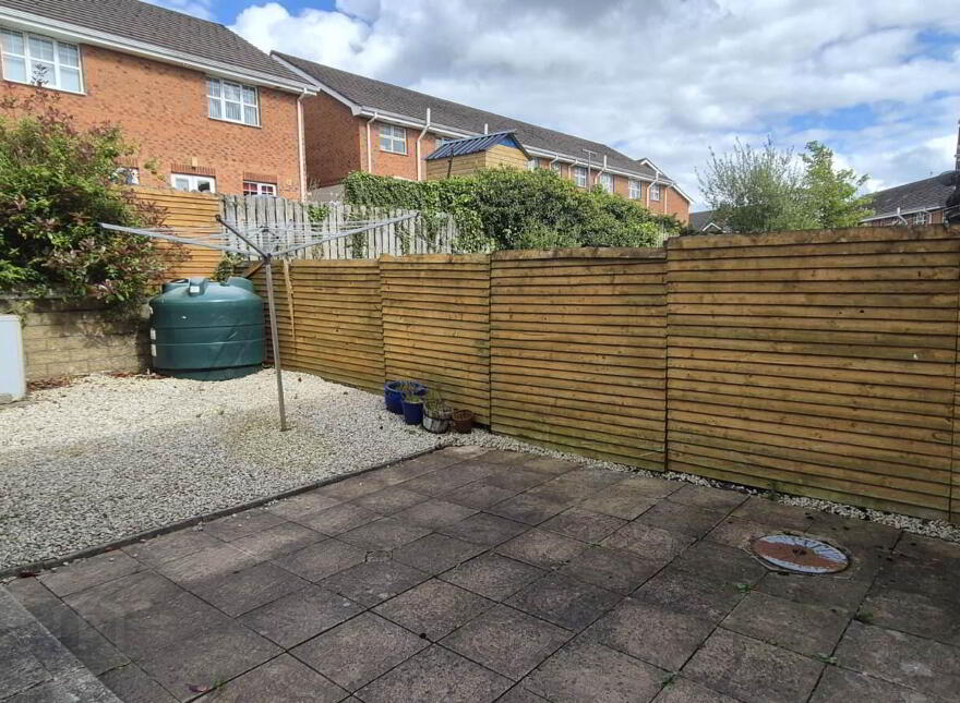 83 Pinetrees, Derry, BT48 8PL