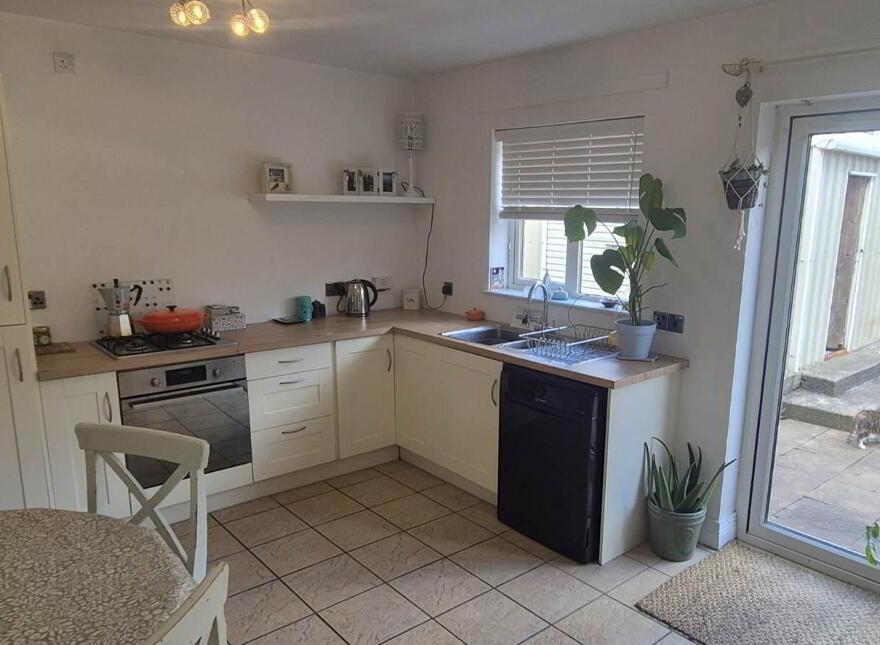 83 Pinetrees, Derry, BT48 8PL