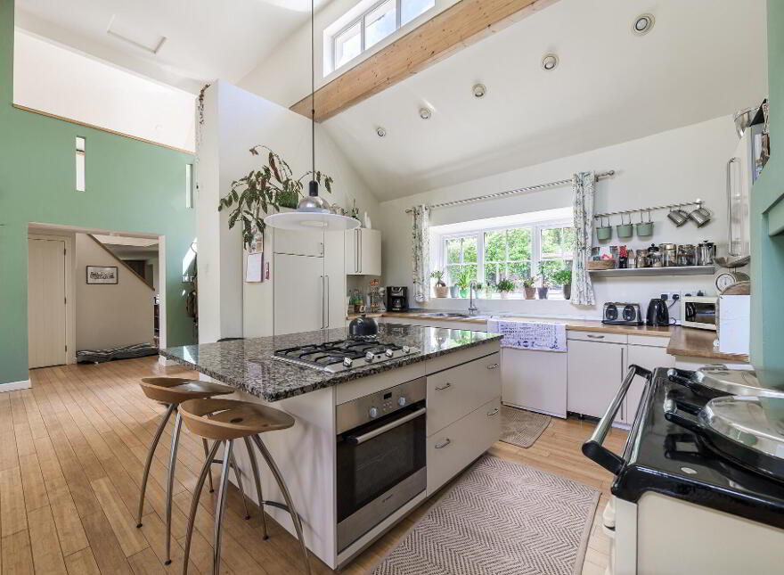 Ashvale, 10 Ballinderry Road, Aghalee, BT67 0DZ