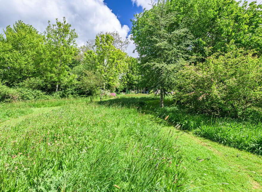 Ashvale, 10 Ballinderry Road, Aghalee, BT67 0DZ