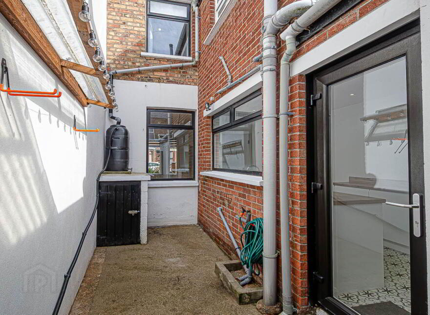 56 Oberon Street, Cregagh Road, Belfast, BT6 8NZ