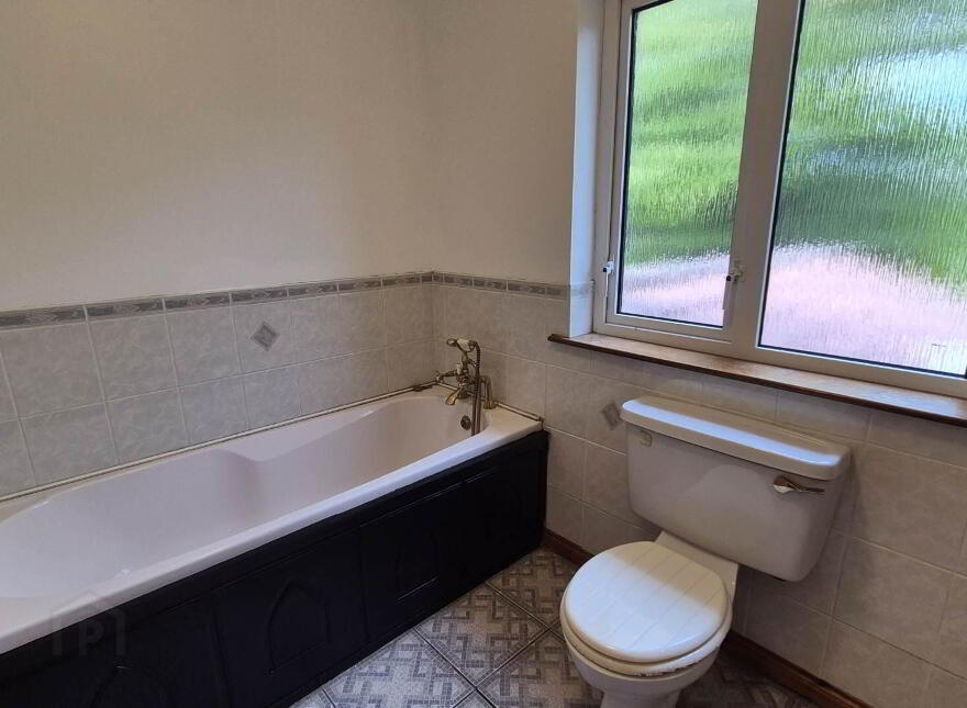 24 Whitethorn Grove, Letterkenny, F92A30H