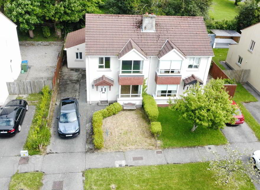 24 Whitethorn Grove, Letterkenny, F92A30H