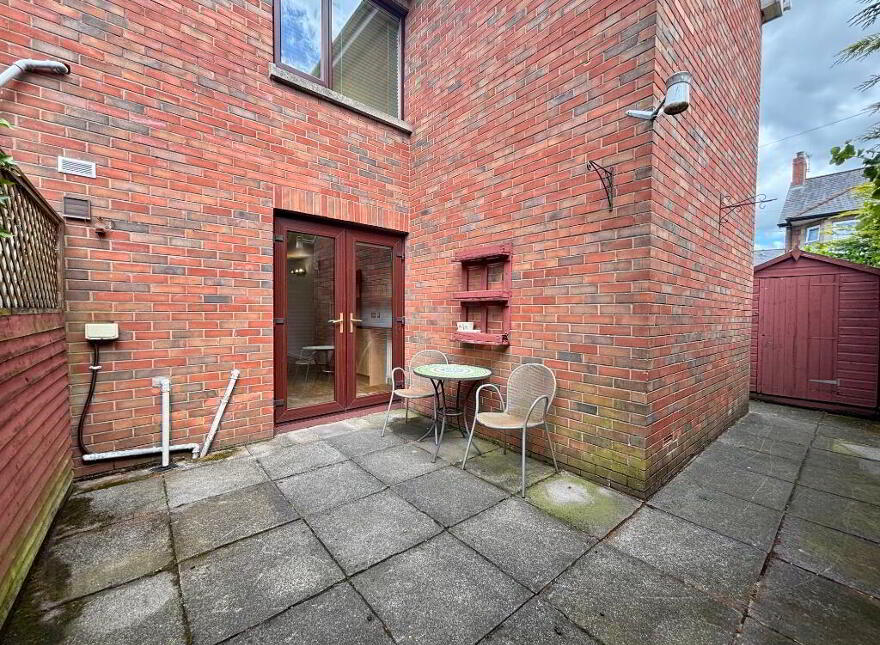 1a St John's Court, Belfast, BT7 3HS