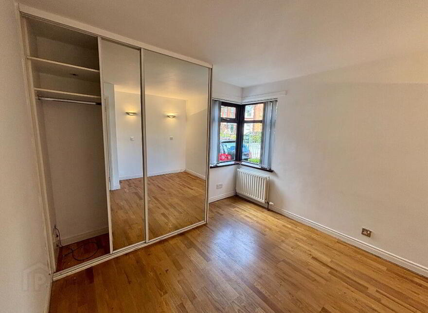 1a St John's Court, Belfast, BT7 3HS