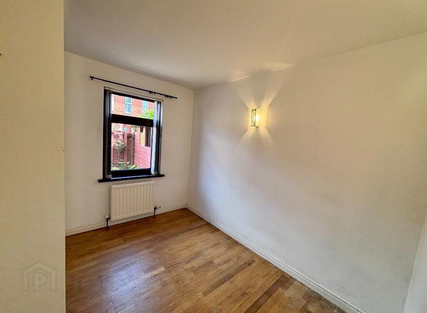1a St John's Court, Belfast, BT7 3HS