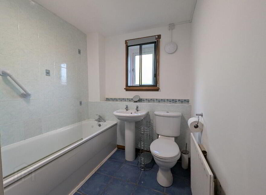 9 Boat Green, Canonmills, Edinburgh, EH3 5LL