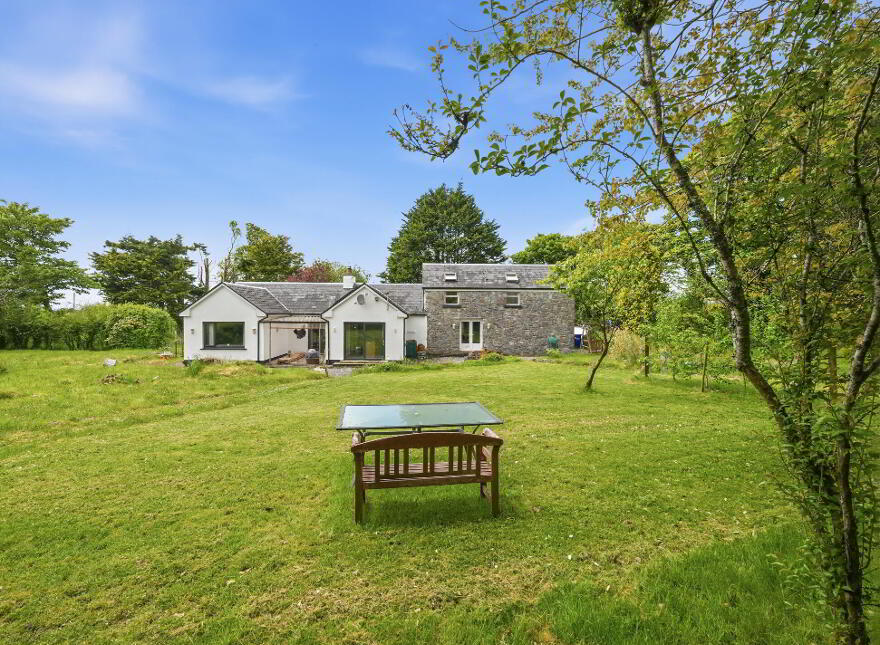 Cloonagh Lodge, Cloonagh, Charlestown, F12P5W9