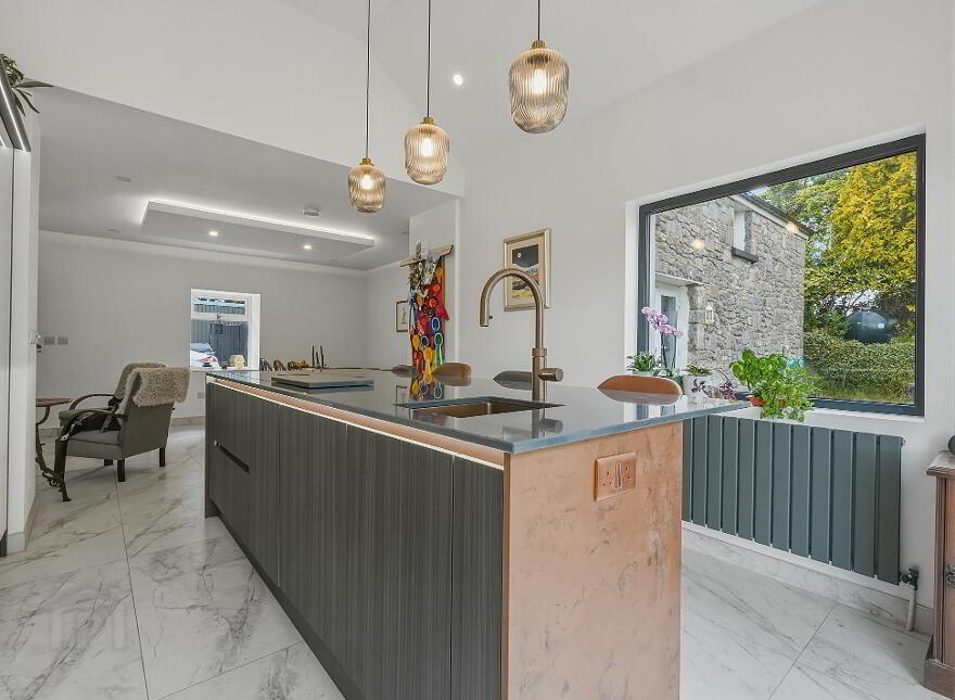 Cloonagh Lodge, Cloonagh, Charlestown, F12P5W9