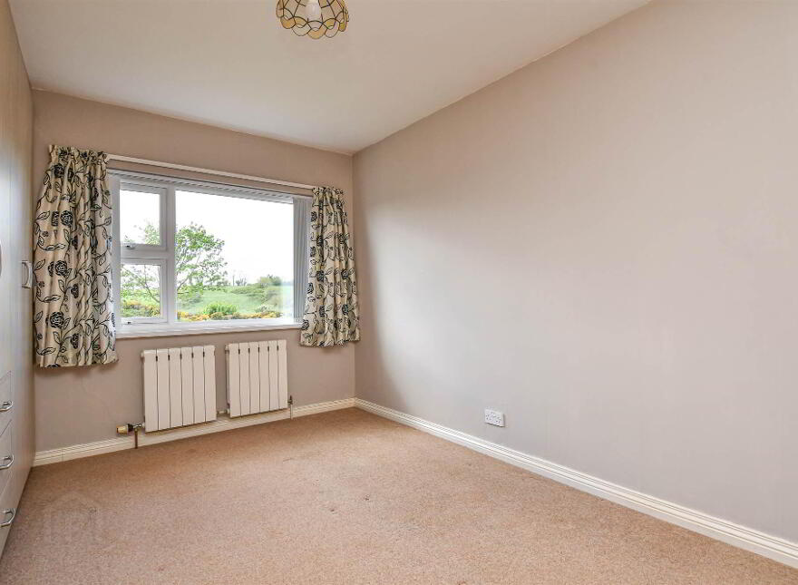 9 Ballynahinch Road, Crossgar, BT30 9HS