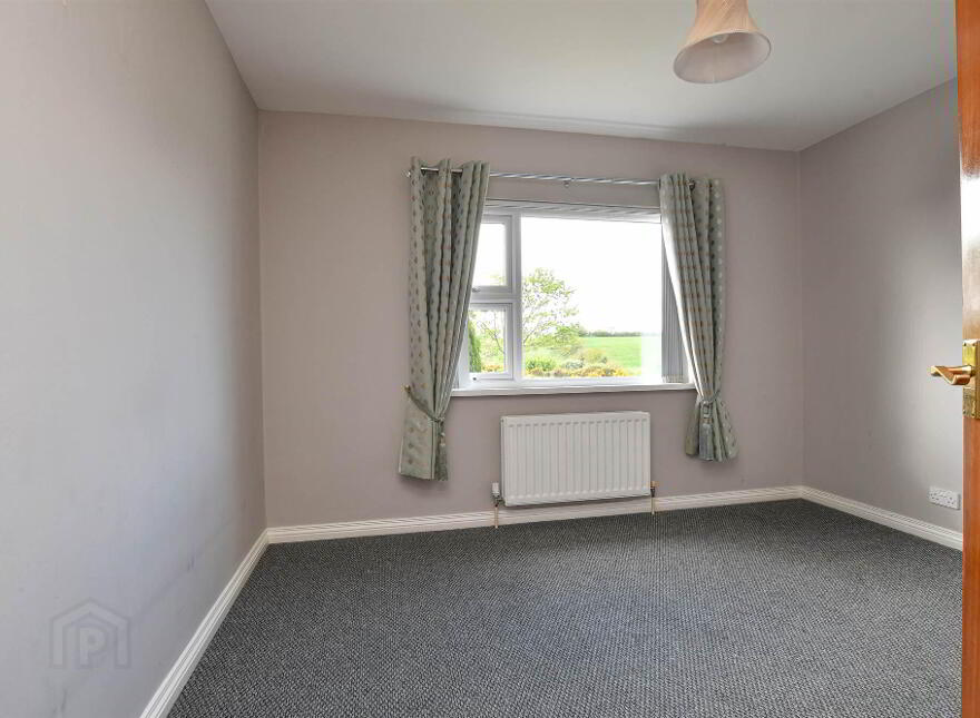 9 Ballynahinch Road, Crossgar, BT30 9HS