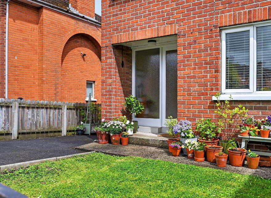 38 Sharman Road, Stranmillis, Belfast, BT9 5FX