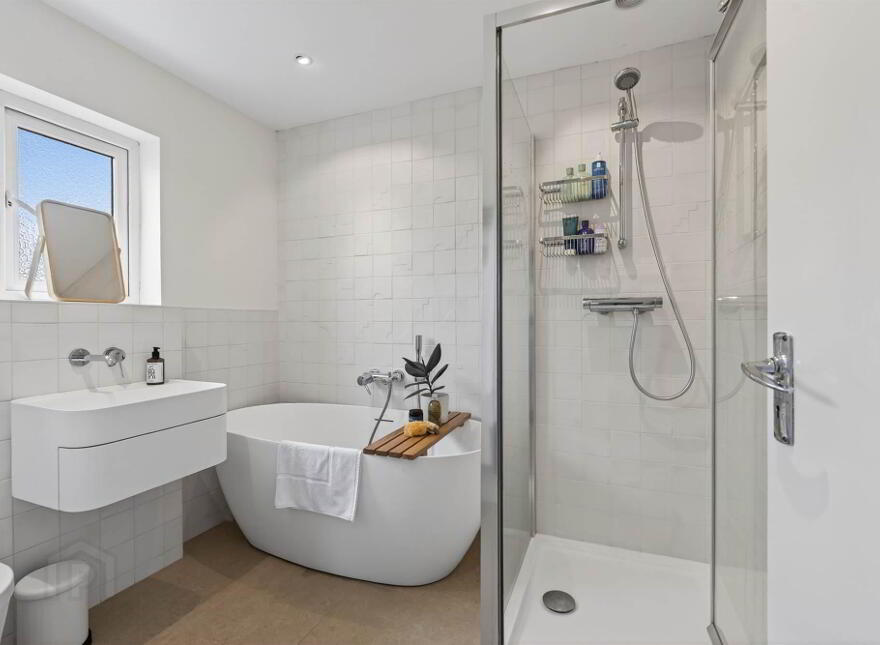 38 Sharman Road, Stranmillis, Belfast, BT9 5FX