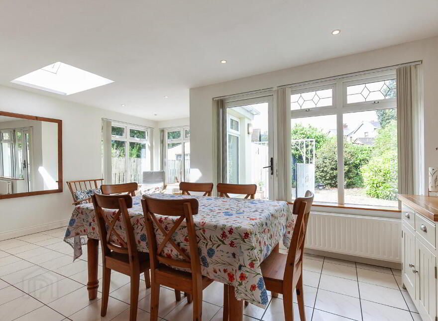 15 Hughenden Avenue, Belfast, BT15 5DB