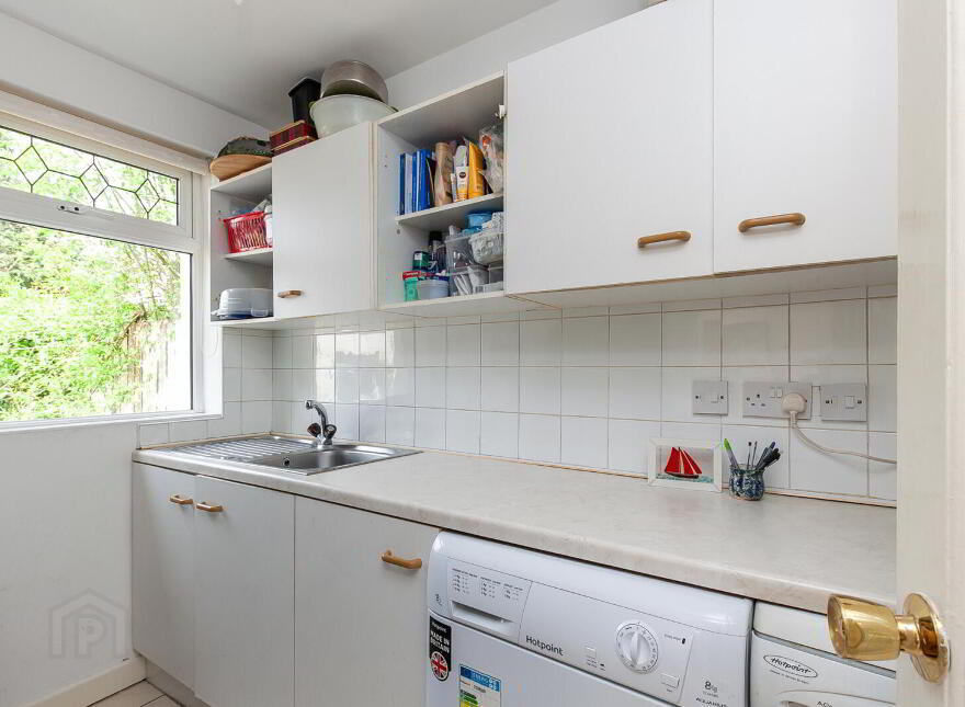 15 Hughenden Avenue, Belfast, BT15 5DB
