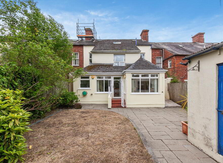 15 Hughenden Avenue, Belfast, BT15 5DB