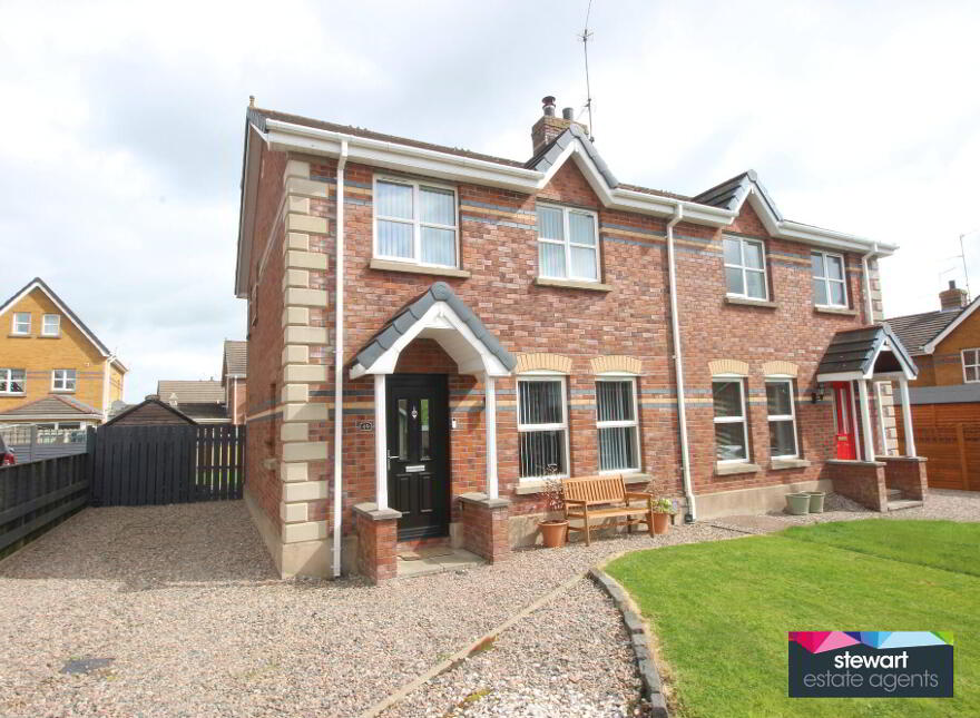 49 Beresford Hill, Dromore, BT25 1HQ