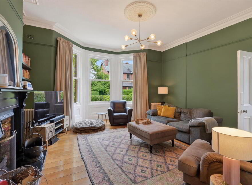 57 Myrtlefield Park, Belfast, BT9 6NG