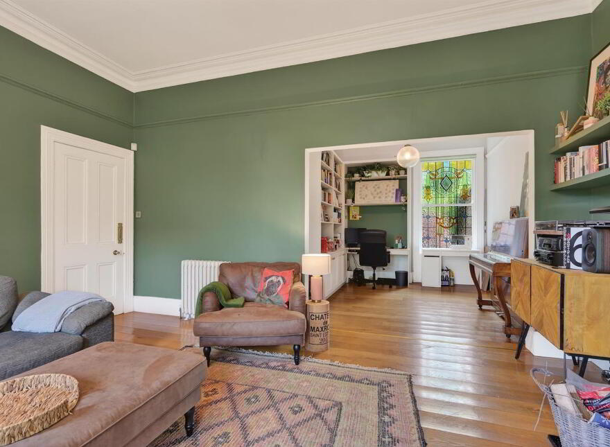 57 Myrtlefield Park, Belfast, BT9 6NG