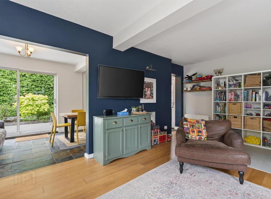 57 Myrtlefield Park, Belfast, BT9 6NG