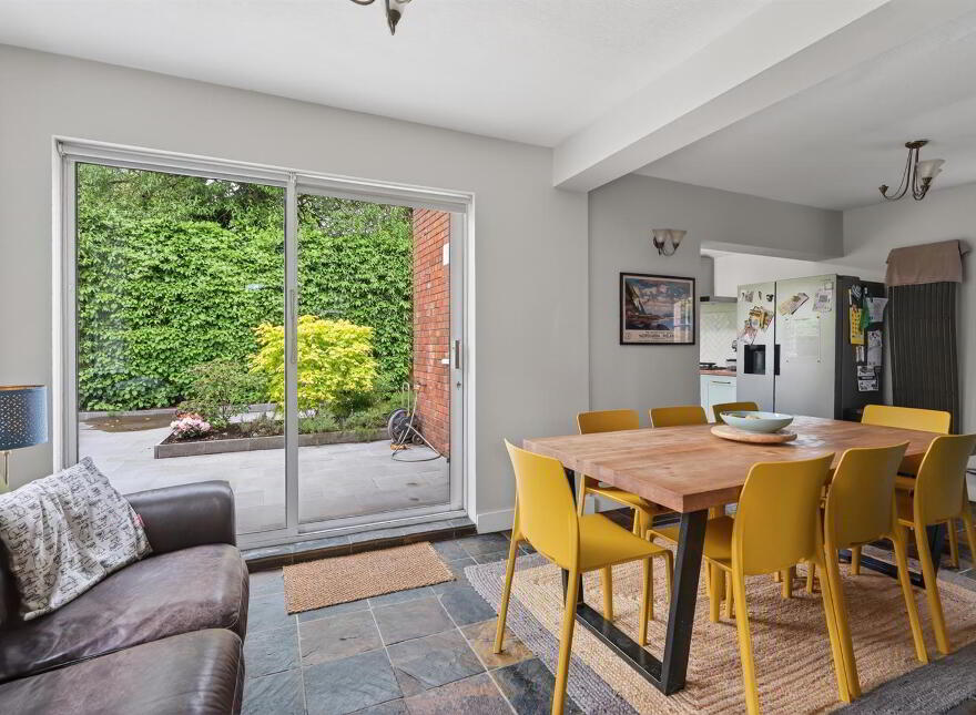 57 Myrtlefield Park, Belfast, BT9 6NG
