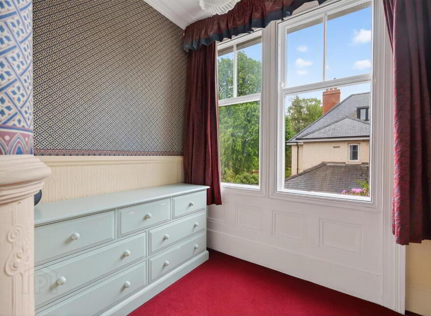 57 Myrtlefield Park, Belfast, BT9 6NG