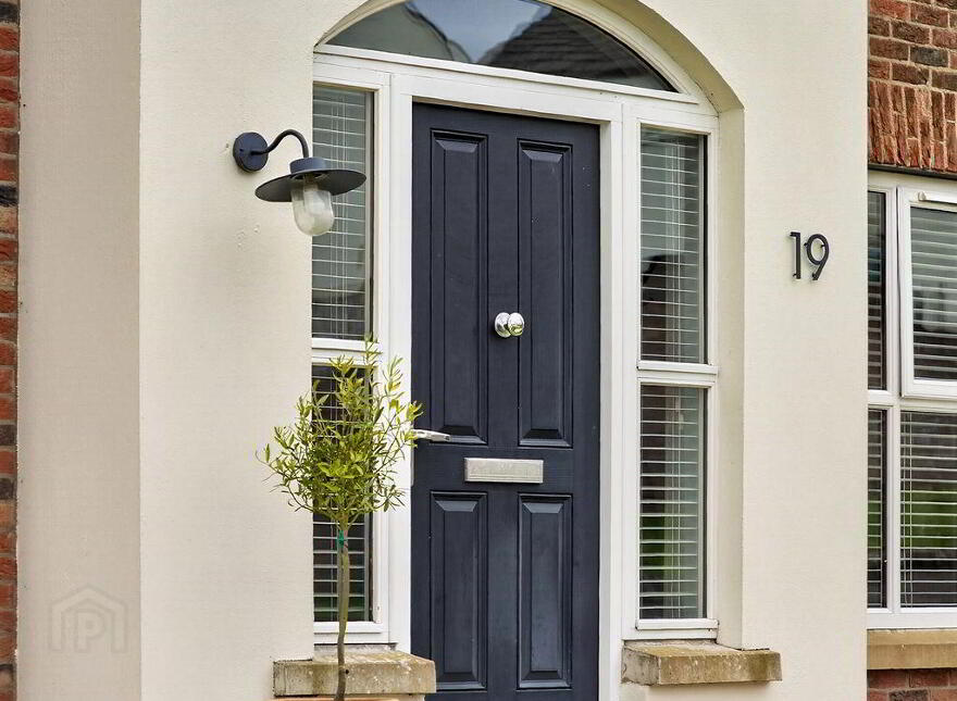 19 Greenhall Park, Coleraine, BT51 3FA photo 2