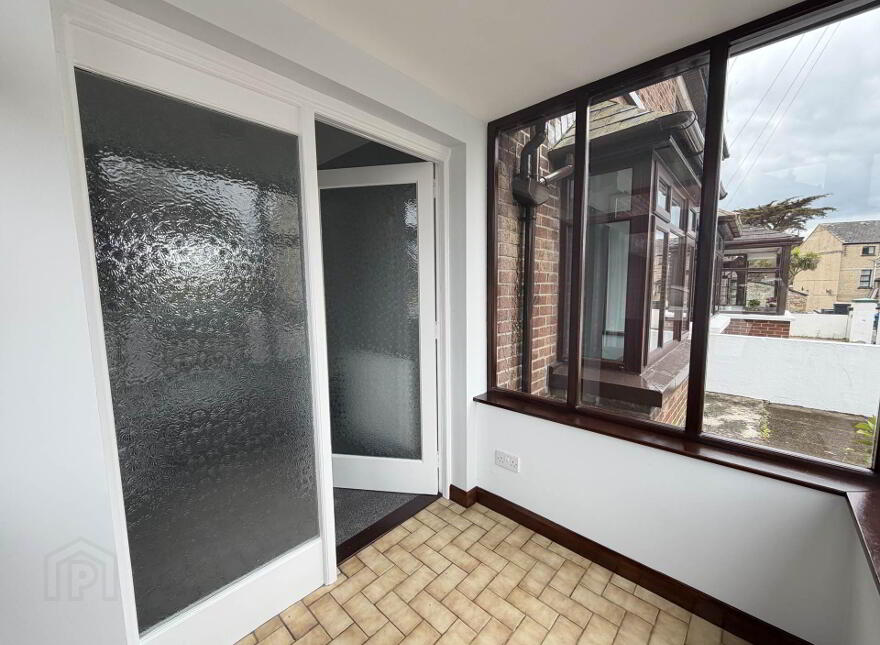5 Bay Park, Larne, BT40 1BZ