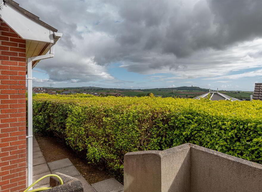 12 Heathermount Crescent, Comber, BT23 5HW