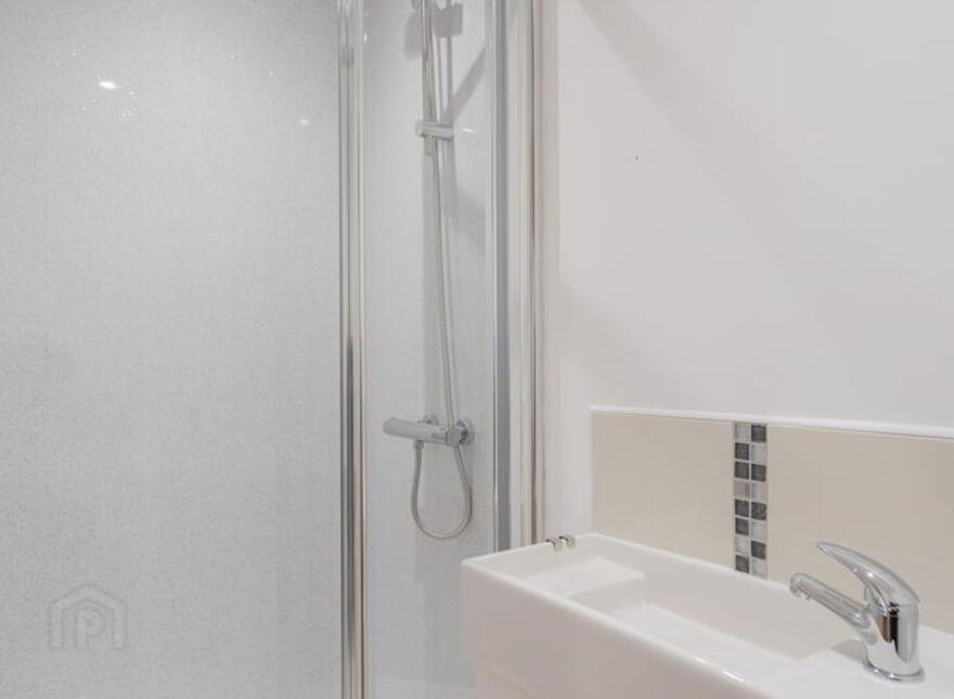Room 5, 342 Woodstock Road, Belfast, BT6 9DP