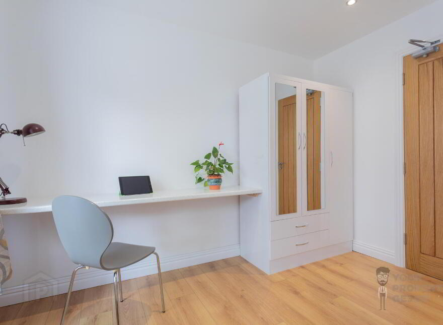 Room 5, 342 Woodstock Road, Belfast, BT6 9DP