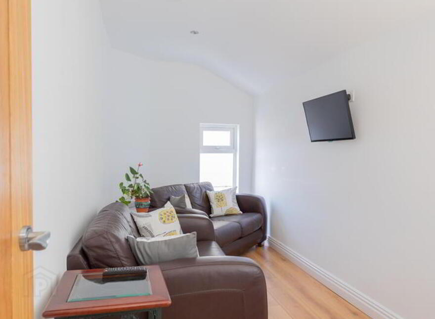 Room 5, 342 Woodstock Road, Belfast, BT6 9DP